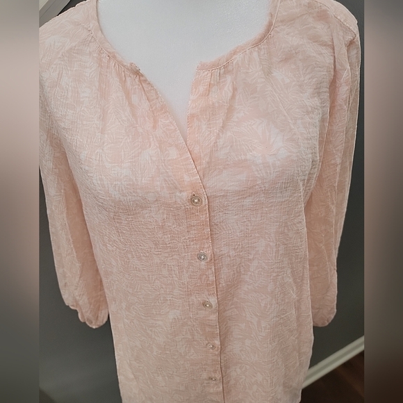 Tommy Bahama Women's Size Small Cotton Pink Button Up Shirt Blouse Comfort - Picture 2 of 7
